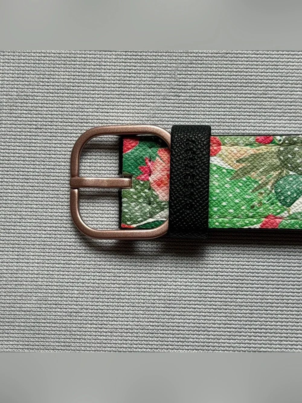 Casetify Saffiano Apple Watchband (compatible with 38/40/41mm)